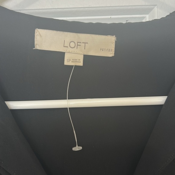 LOFT Solid Black Dot Swiss Long Sleeve Ruffle Detail Top size small petite - Picture 2 of 6